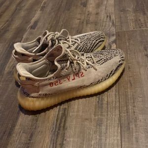yeezy 350 zebra